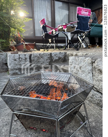 barbecue barbecue 128876823