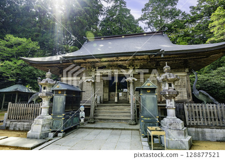 四國88所寺廟中第20名:覺林寺本堂,德島縣勝浦町 四國88所寺廟中第20名:覺林寺本堂,德島縣勝浦町 128877521