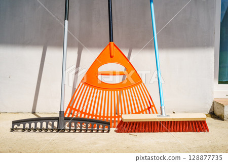 Tools for working in garden 128877735