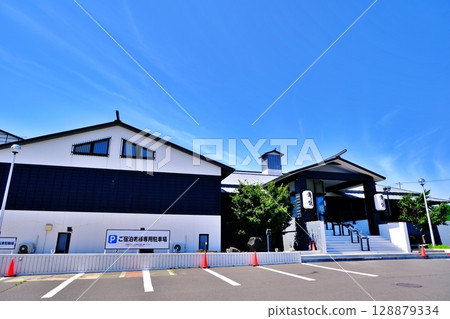 Ishikari Natural Hot Springs: View of Banya no Yu 128879334