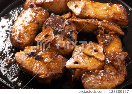 豬裡肌牛排 128880157