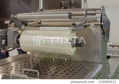 Foil Roll Packaging Machine Foil Roll Packaging Machine 128880312