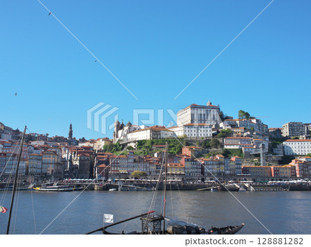 葡萄牙,波爾圖,杜羅河,五月 葡萄牙,波爾圖,杜羅河,五月 128881282