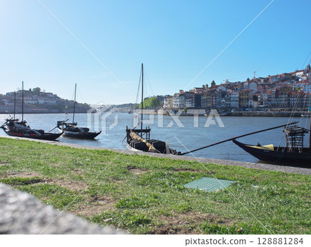 葡萄牙,波爾圖,杜羅河,五月 葡萄牙,波爾圖,杜羅河,五月 128881284