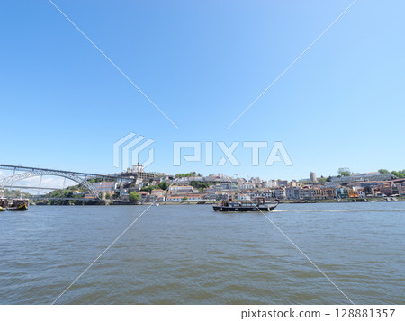 Portugal, Porto, Douro River Cruise, Dom Luis I Bridge, May 128881357