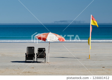 Sun chairs and umbrella - Broome 128881412