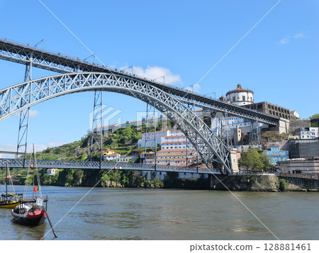 葡萄牙, 波爾圖, 杜羅河遊船, 路易斯一世大橋, 五月 128881461