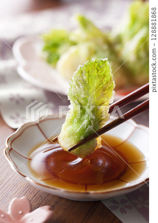 佛教天婦羅 128881868
