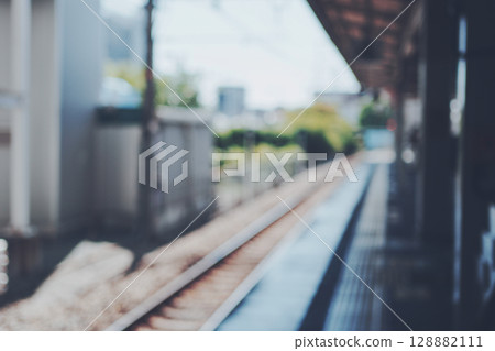 車站月台的模糊風景 車站月台的模糊風景 128882111