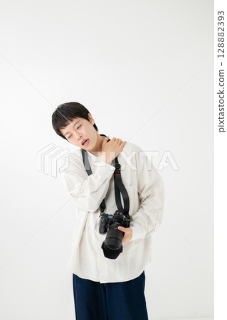 A photographer who can't take good photos A photographer who can't take good photos 128882393