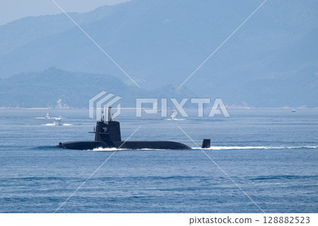 日本海上自衛隊親潮級潛艦 128882523