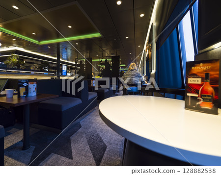 時尚北歐渡輪“Megastar”/Megastar、Tallink 的休息區 128882538