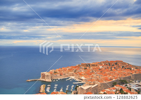 Spectacular views of the old town of Dubrovnik, a world heritage site and fortress Spectacular views of the old town of Dubrovnik, a world heritage site and fortress 128882625