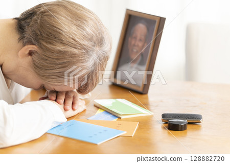Senior women left alone worry about their future 128882720