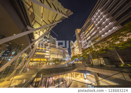 JR大阪站梅北夜景GRAND FRONT 大阪友都八喜 128883224