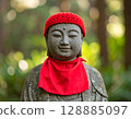 溫柔的微笑：戴著紅色圍兜的地藏菩薩 128885097