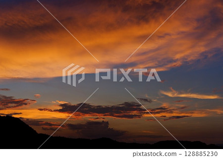 Fiery Sunset 8 128885230