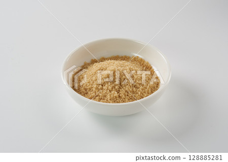 Various types of sugar images (cane sugar) Various types of sugar images (cane sugar) 128885281
