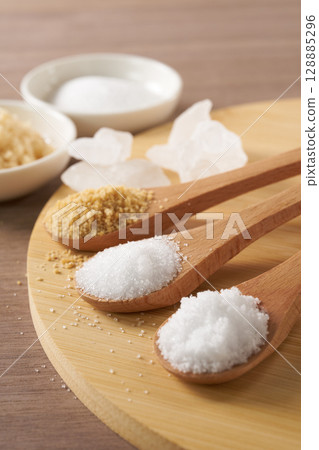 Various types of sugar images 128885296