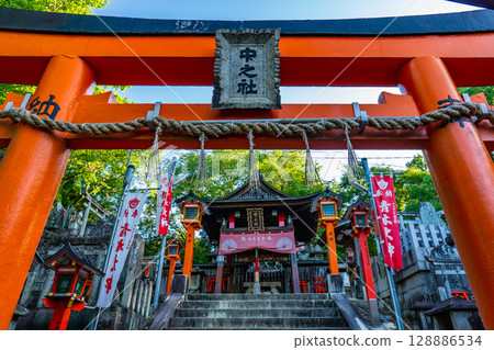 Fushimi Inari Taisha Shrine Nakanosha (Aoki Okami) in Fushimi Ward, Kyoto City Fushimi Inari Taisha Shrine Nakanosha (Aoki Okami) in Fushimi Ward, Kyoto City 128886534