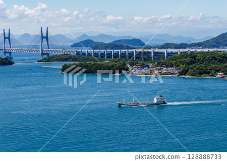 從鷲羽山眺望瀨戶內海 從鷲羽山眺望瀨戶內海 128888733