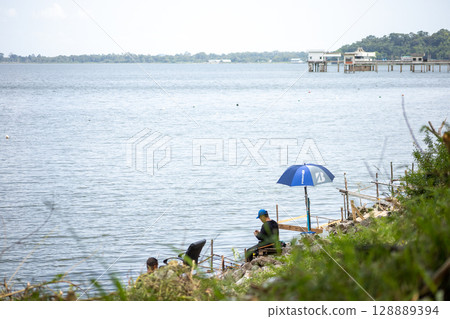 The fishing enthusiasts in Bang Phra Reservoir Chon buri,Thailand, 128889394