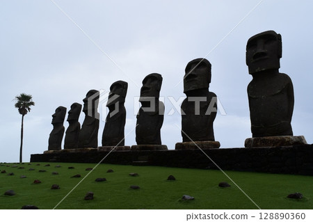 宮崎的Moai雕像 128890360