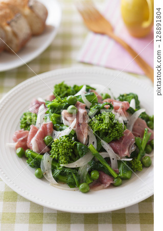 Rape blossom and new onion salad 128891804