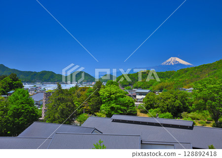 Izunokuni City, Shizuoka Prefecture (4) - View of the city, the reverberatory furnaces, and Mt. Fuji from the observation deck of the tea fields at the Nirayama Reverberatory Furnace and Products Center in the Chubu region 128892418
