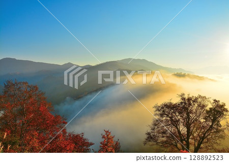 汐折峠瀑布雲 汐折峠瀑布雲 128892523