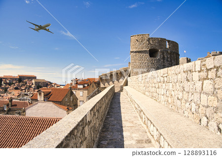Spectacular views of the old town of Dubrovnik, a world heritage site and fortress Spectacular views of the old town of Dubrovnik, a world heritage site and fortress 128893116