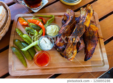 Pecena veprova zebra, czech cuisine 128893286