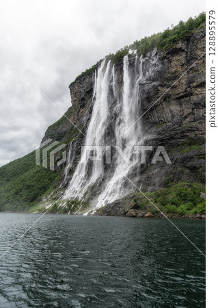 Geiranger fjord seven sisters fall 128895579