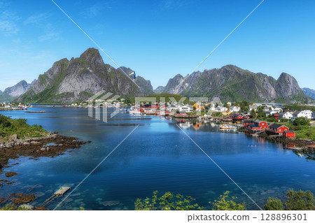 Reine Fishing Village in Lofoten Reine Fishing Village in Lofoten 128896301