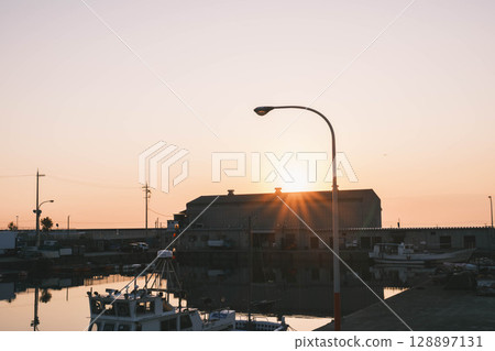 【垂井南海灘】夕陽西下的美麗海灘 128897131