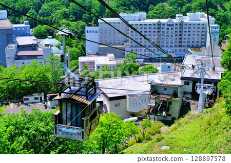 登別熊牧場索道的風景 登別熊牧場索道的風景 128897578