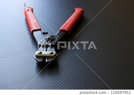 Wire cutter Wire cutter for scaffolders 128897952