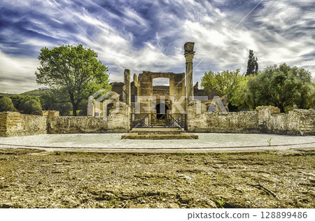 Ruins of Villa Adriana (Hadrian's Villa), Tivoli, Italy Ruins of Villa Adriana (Hadrian's Villa), Tivoli, Italy 128899486