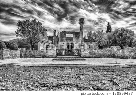 Ruins of Villa Adriana (Hadrian's Villa), Tivoli, Italy 128899487