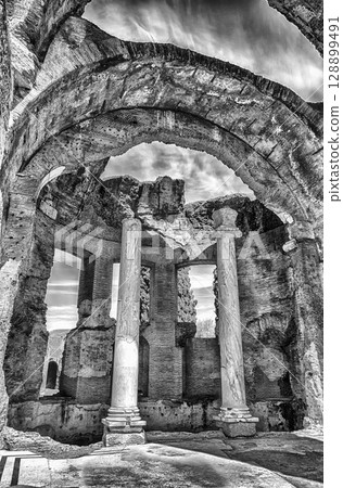 Ruins of Villa Adriana (Hadrian's Villa), Tivoli, Italy 128899491