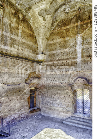 Ruins of Villa Adriana (Hadrian's Villa), Tivoli, Italy 128899498