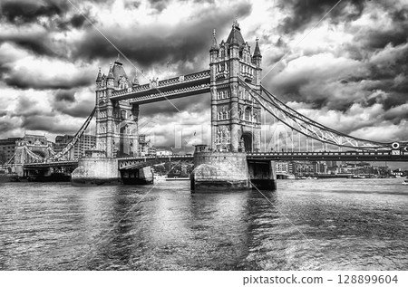 Tower Bridge, London, UK Tower Bridge, London, UK 128899604