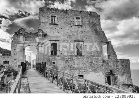 Ruins of an old castle in south of Italy Ruins of an old castle in south of Italy 128899925