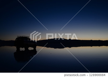 烏尤尼鹽沼的日出 2 烏尤尼鹽沼的日出 2 128900084