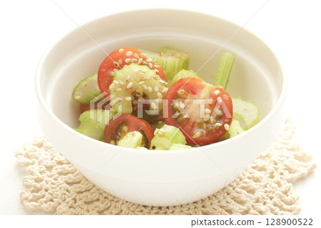 Tomato and celery salad 128900522