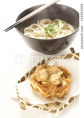 Kakiedake udon noodles Kakiedake udon noodles 128901099