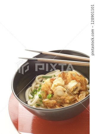 Kakiedake udon noodles Kakiedake udon noodles 128901101