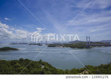 從倉敷鷲羽山眺望瀨戶大橋全景 從倉敷鷲羽山眺望瀨戶大橋全景 128901276