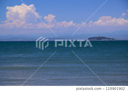夏季湘南/葉山森戶海岸 128901902