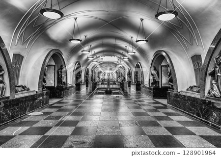 Interior of Ploshchad Revolyutsii subway station in Moscow, Russia 128901964
